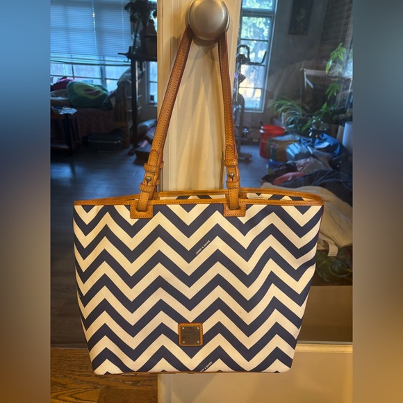 Blue and white zig zag Dooney & Bourke Leather Tote Bag - Picture 1 of 7
